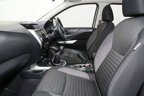 2022 Nissan Navara SL D23 Rear Wheel Drive