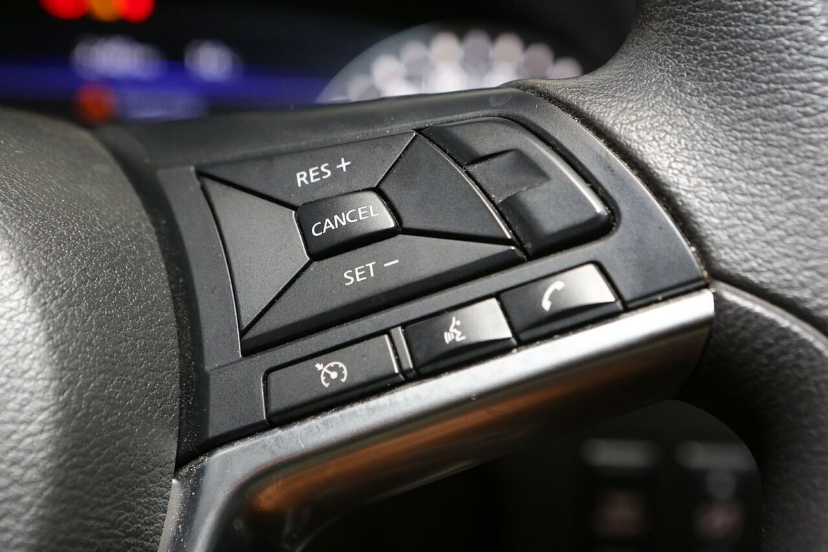 2022 Nissan Navara SL D23 Rear Wheel Drive