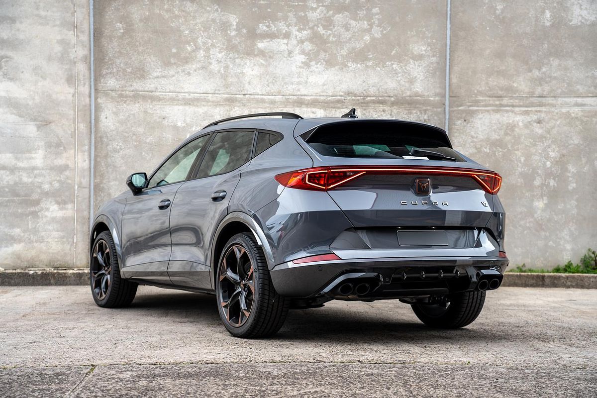 2024 CUPRA Formentor VZx KM