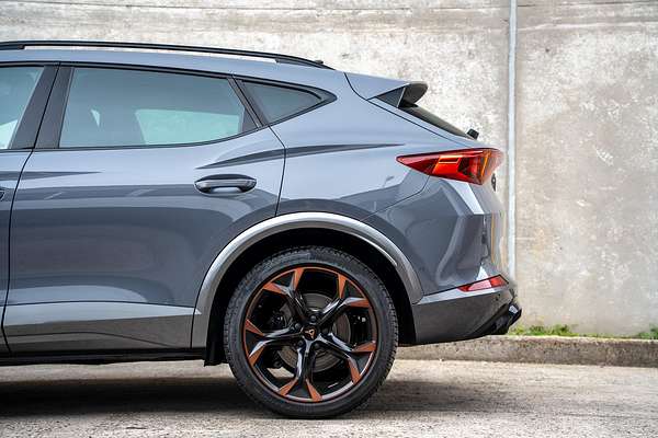 2024 CUPRA Formentor VZx KM