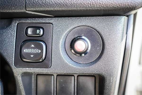 2014 Toyota Hiace KDH221R