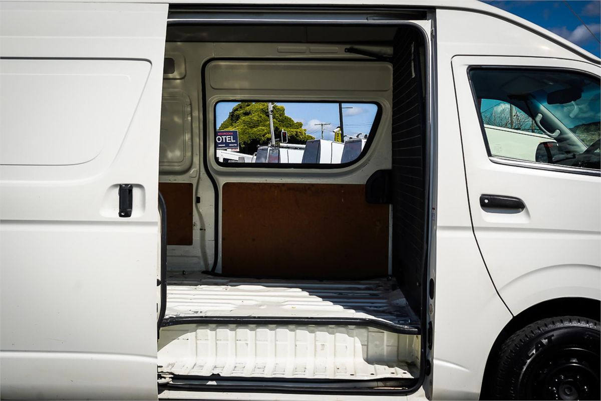 2014 Toyota Hiace KDH221R