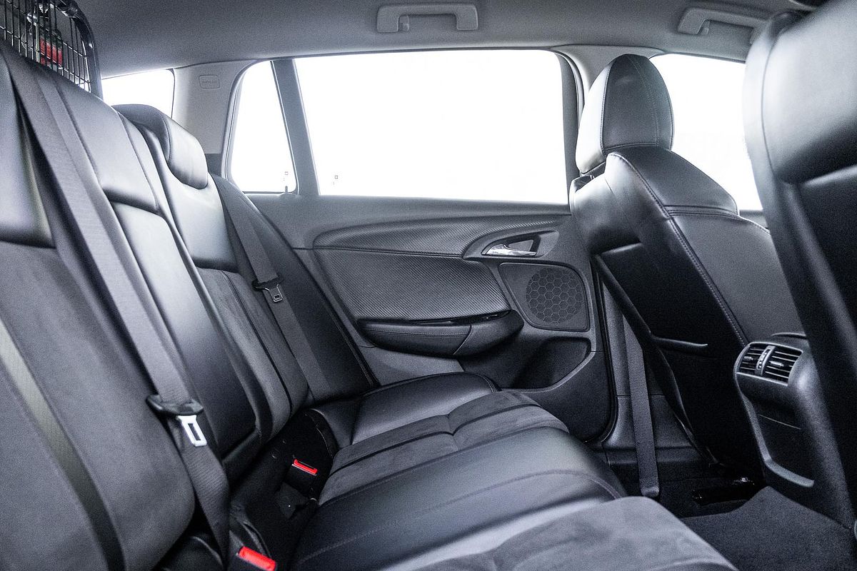 2016 Holden Commodore SV6 Black VF Series II