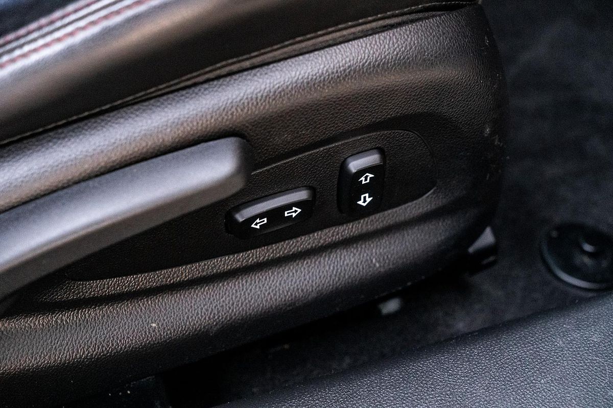 2016 Holden Commodore SV6 Black VF Series II