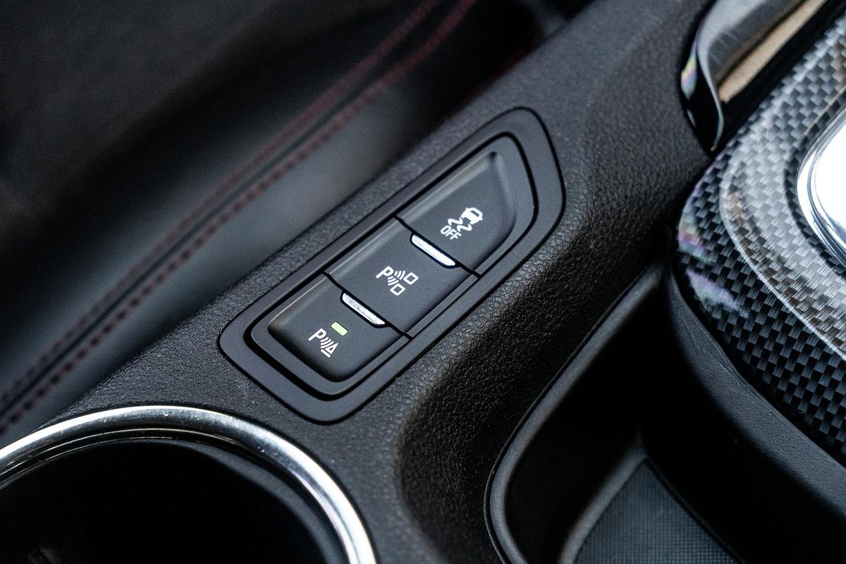 2016 Holden Commodore SV6 Black VF Series II