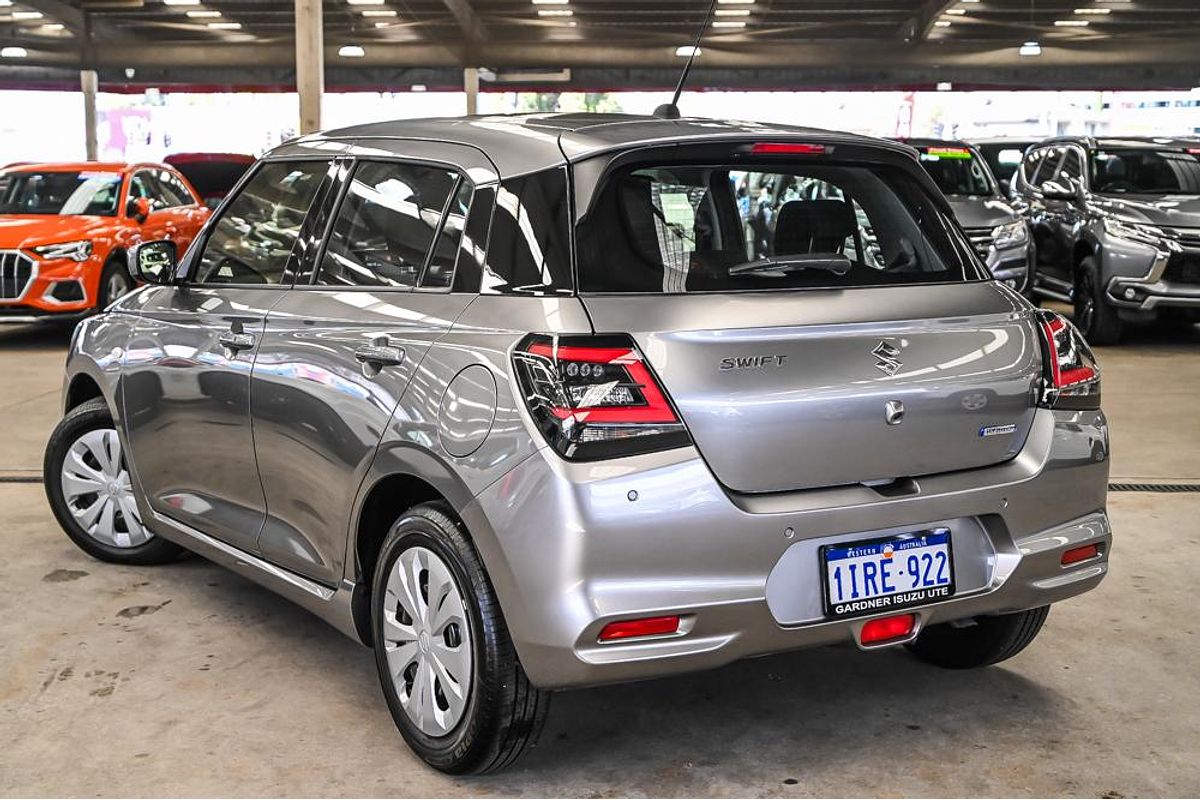 2024 Suzuki Swift Hybrid UZ