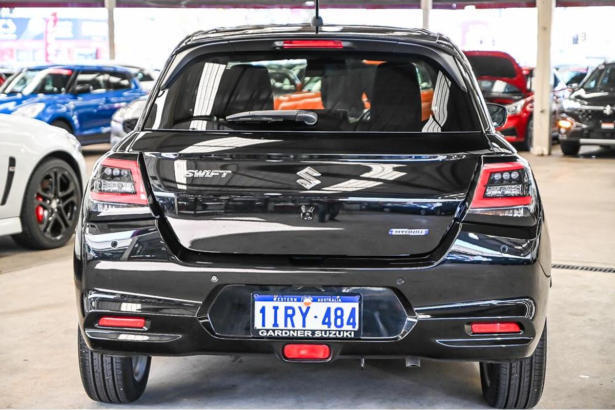 2024 Suzuki Swift Hybrid GLX UZ