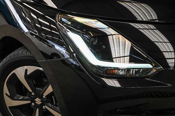 2024 Suzuki Swift Hybrid GLX UZ