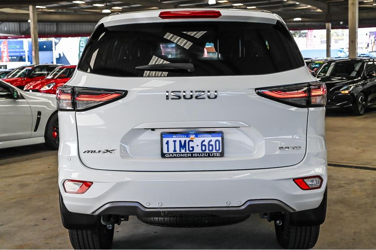 2024 Isuzu MU-X LS-T