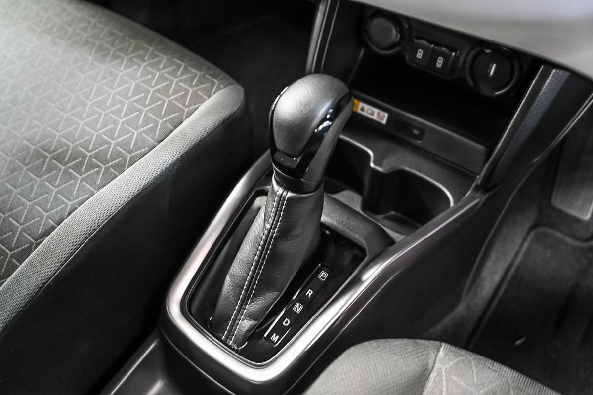 2024 Suzuki Swift Hybrid GLX UZ