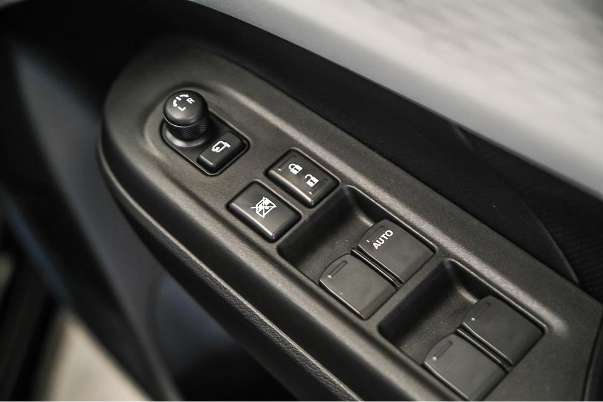 2024 Suzuki Swift Hybrid GLX UZ