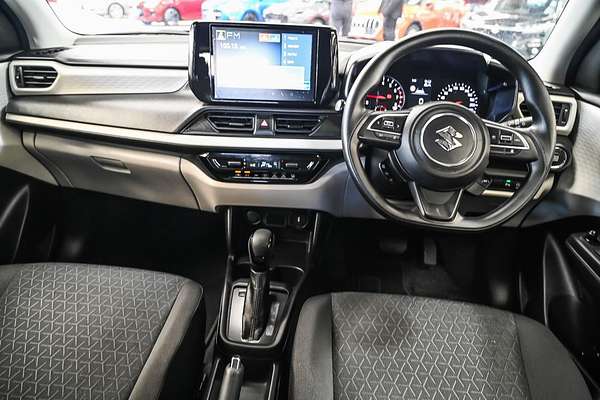 2024 Suzuki Swift Hybrid UZ