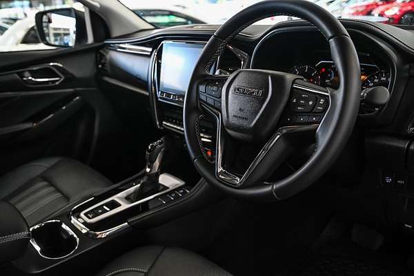 2024 Isuzu MU-X LS-T