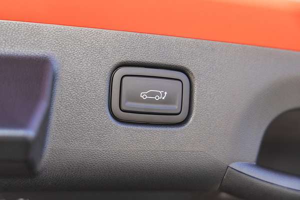 2025 Hyundai Kona Premium N Line SX2.V3