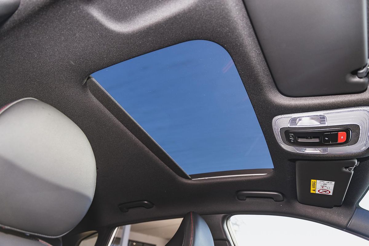 2025 Hyundai Kona Premium N Line SX2.V3