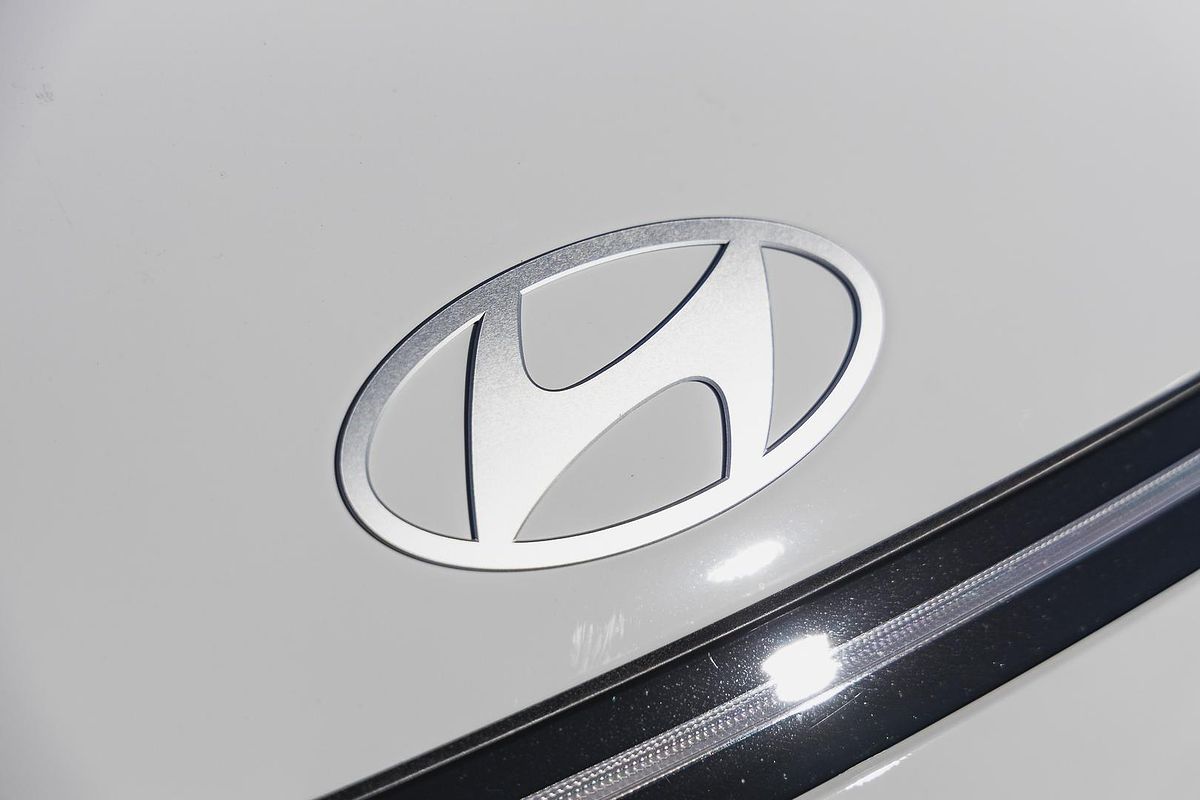 2025 Hyundai Kona Premium N Line SX2.V3