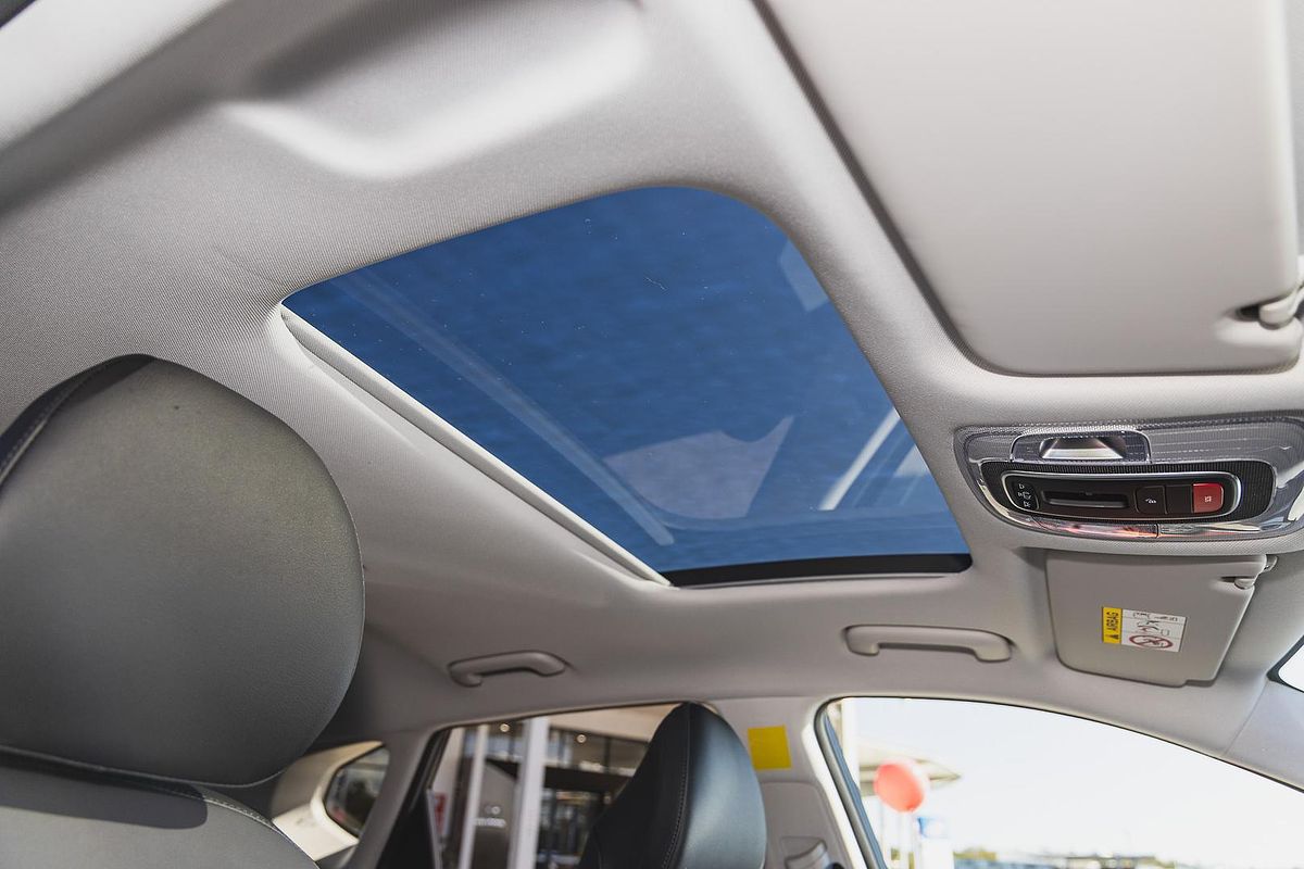 2025 Hyundai Kona Premium SX2.V3