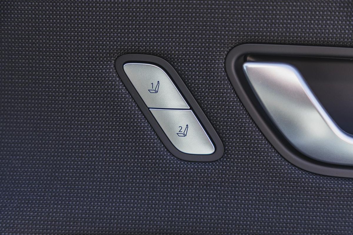 2025 Hyundai Kona Premium SX2.V3