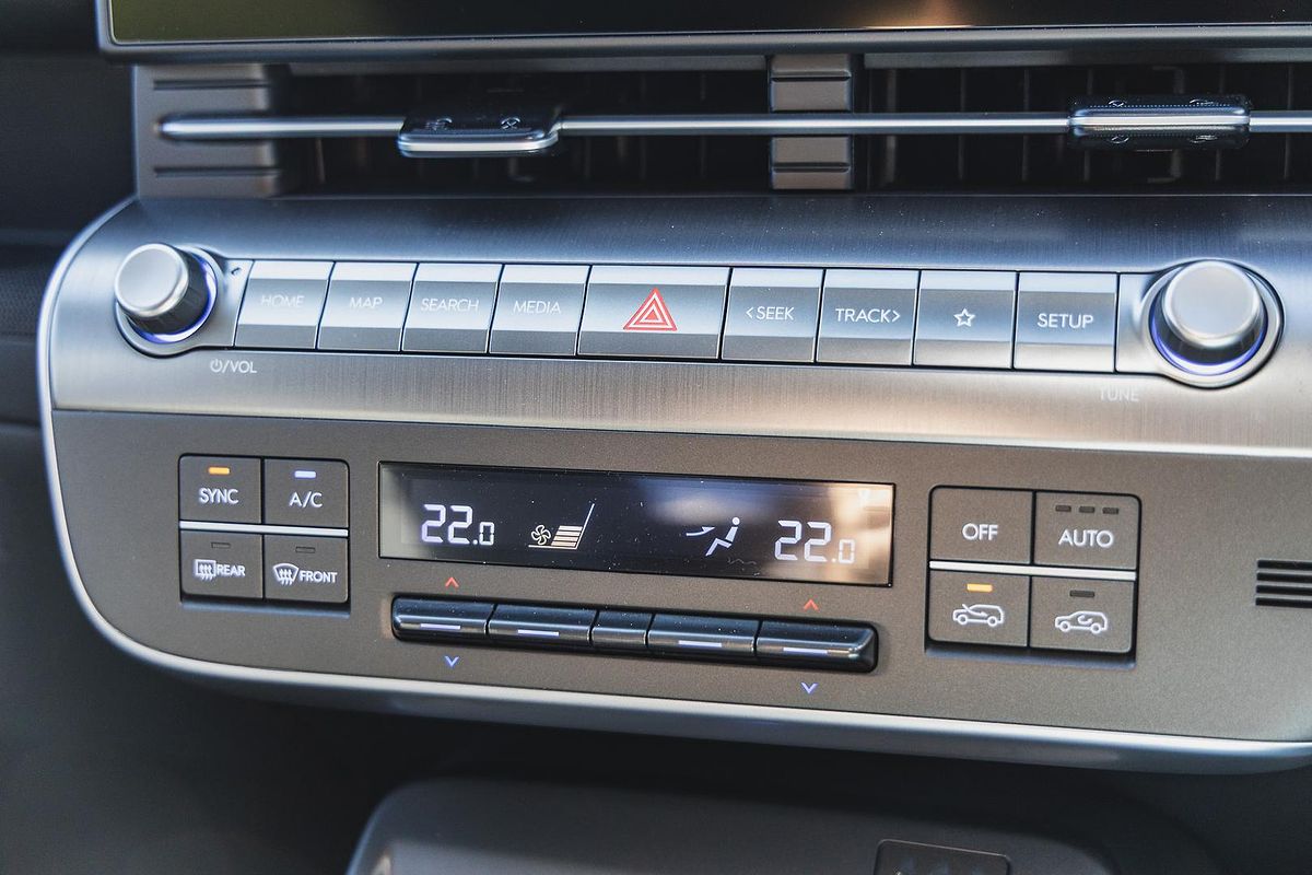 2025 Hyundai Kona Premium SX2.V3