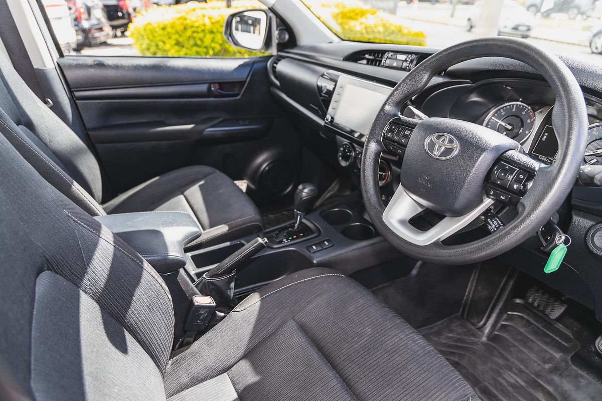 2022 Toyota Hilux SR GUN126R 4X4
