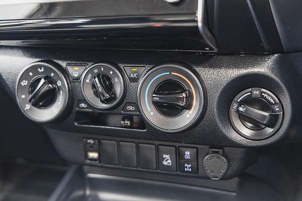 2022 Toyota Hilux SR GUN126R 4X4