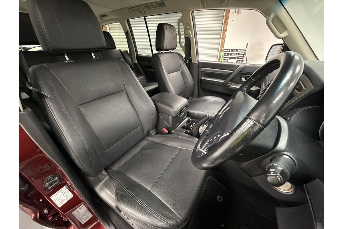 2021 Mitsubishi Pajero Exceed NX