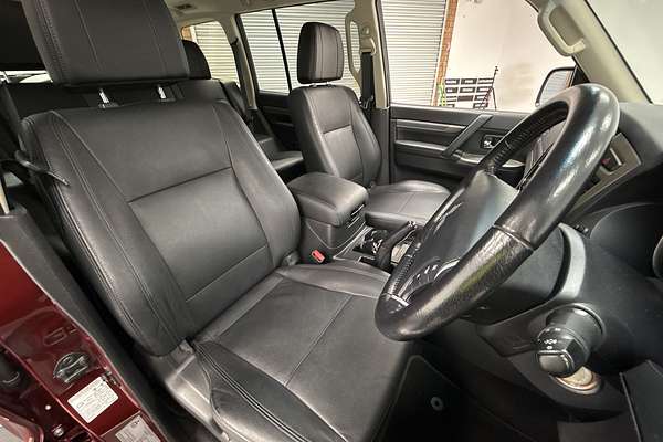 2021 Mitsubishi Pajero Exceed NX