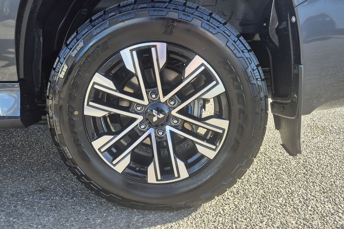 2022 Mitsubishi Pajero Sport Exceed QF