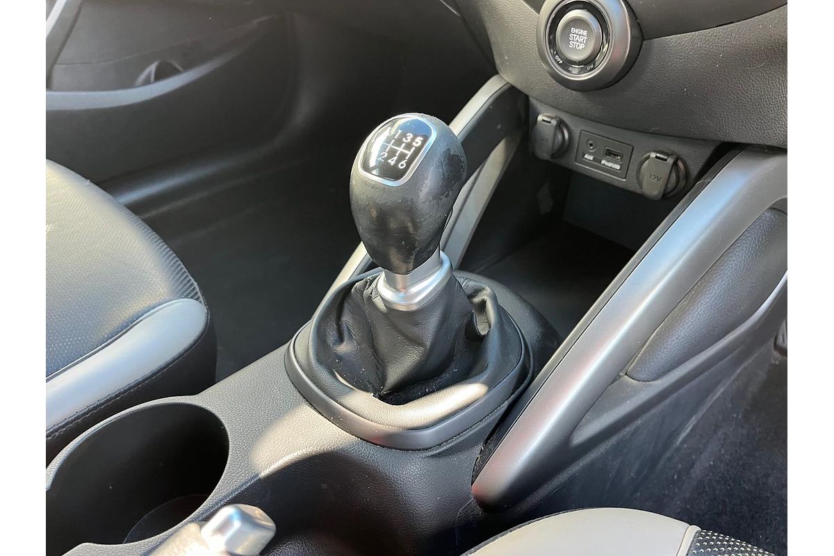 2012 Hyundai Veloster SR Turbo FS2