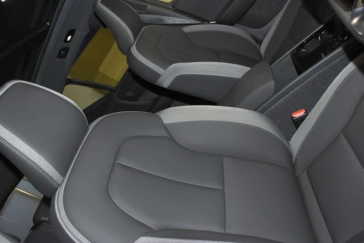 2024 Volvo XC40 Recharge Twin Pure Electric