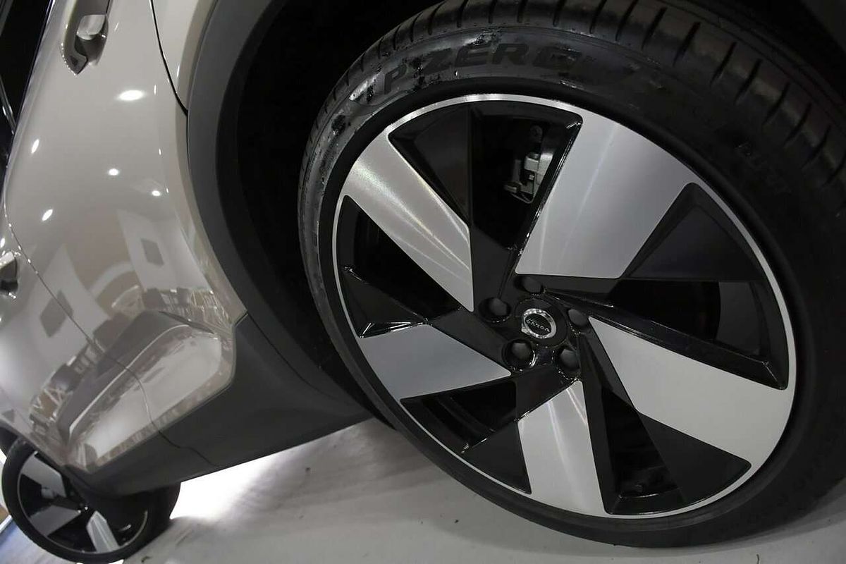 2024 Volvo XC40 Recharge Twin Pure Electric