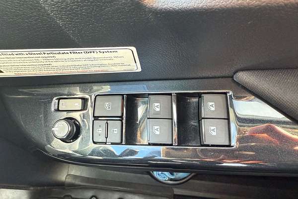 2020 Toyota Hilux SR5 GUN126R 4X4