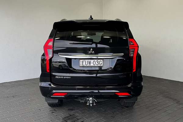 2022 Mitsubishi Pajero Sport GSR QF