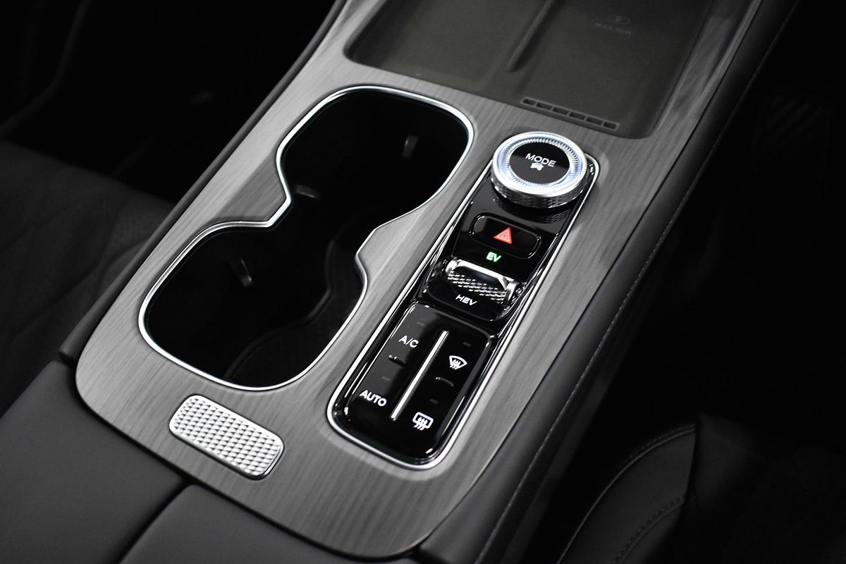 2025 Chery Tiggo 8 Super Hybrid Ultimate T31