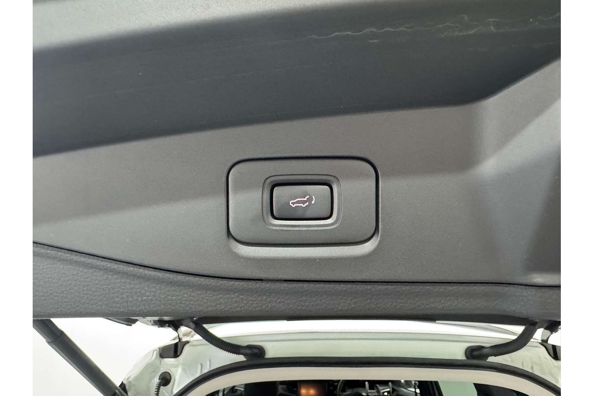 2025 Isuzu MU-X LS-U