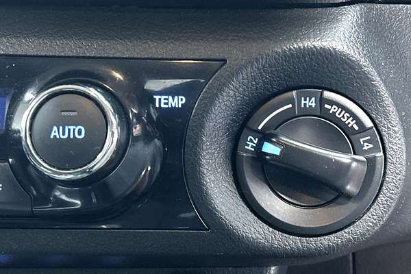 2019 Toyota Hilux SR5 GUN126R 4X4