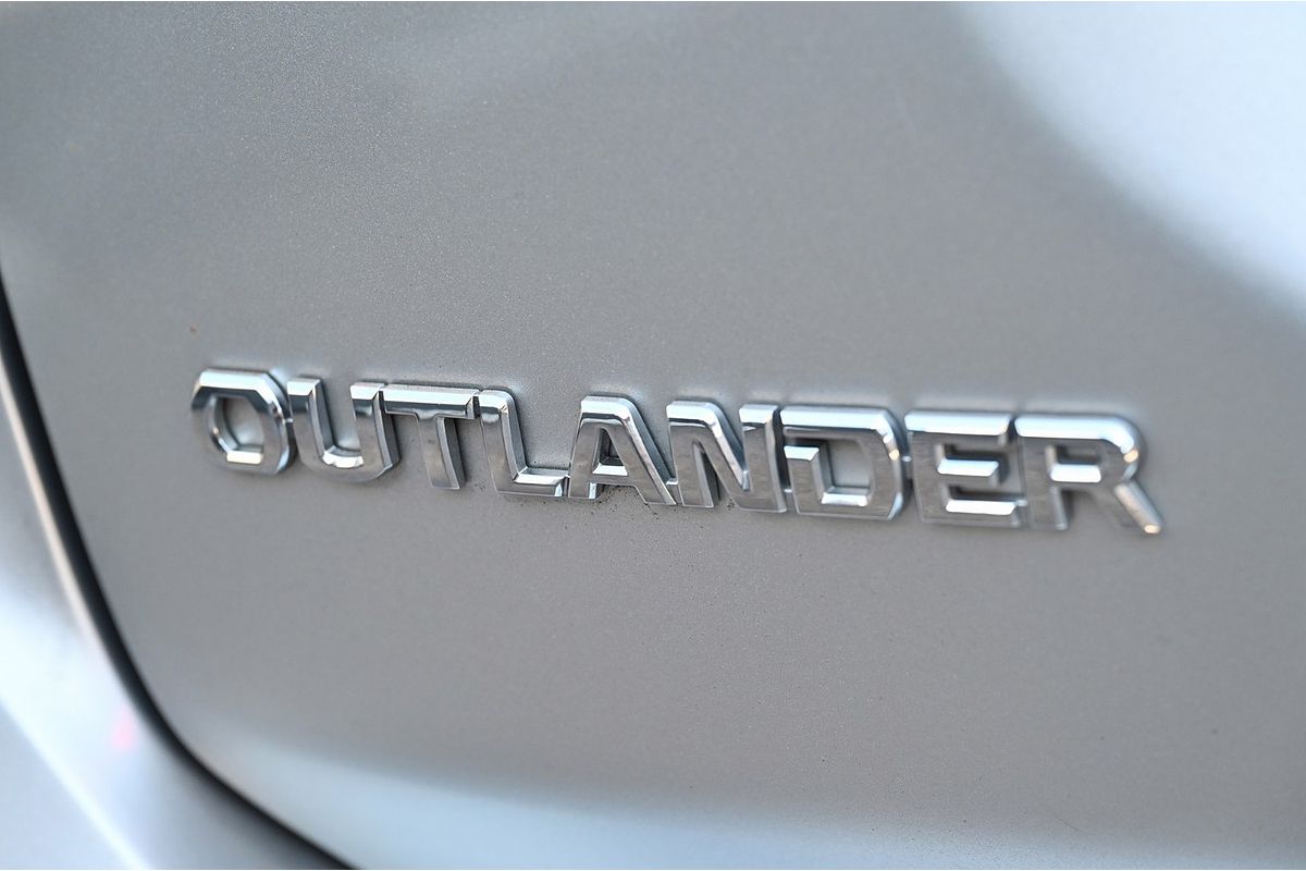 2021 Mitsubishi Outlander ES ZL