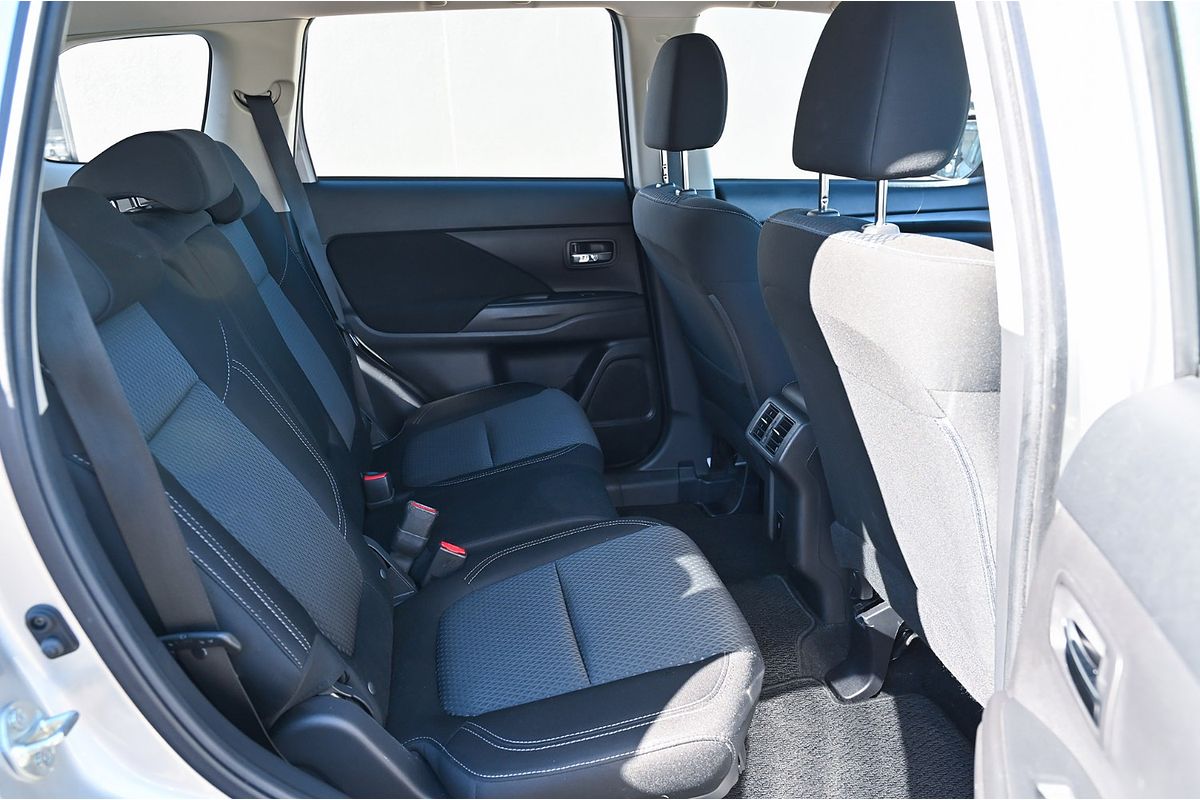 2021 Mitsubishi Outlander ES ZL