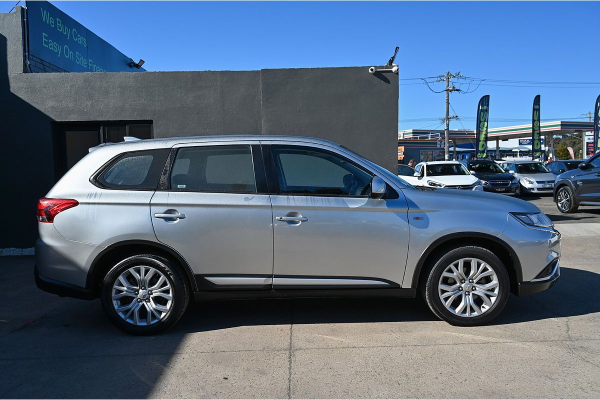 2021 Mitsubishi Outlander ES ZL