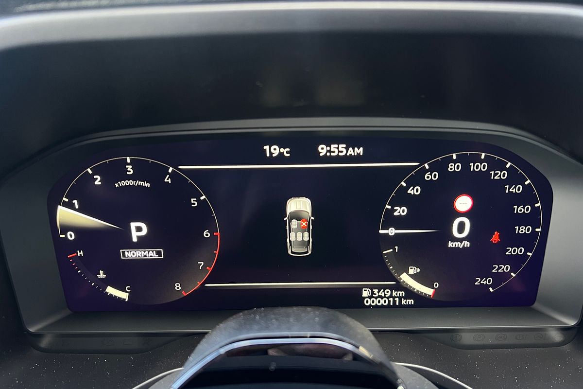 2025 Mitsubishi Outlander ES ZM