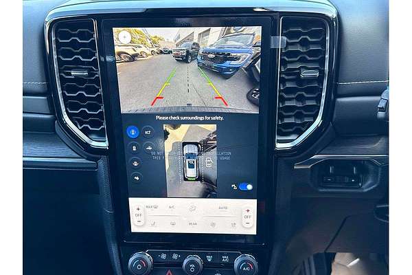 2025 Ford Everest Platinum 3.0L