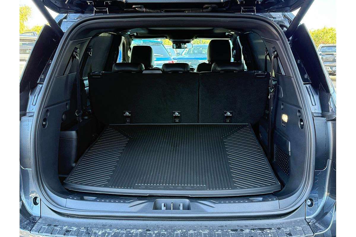2025 Ford Everest Platinum 3.0L
