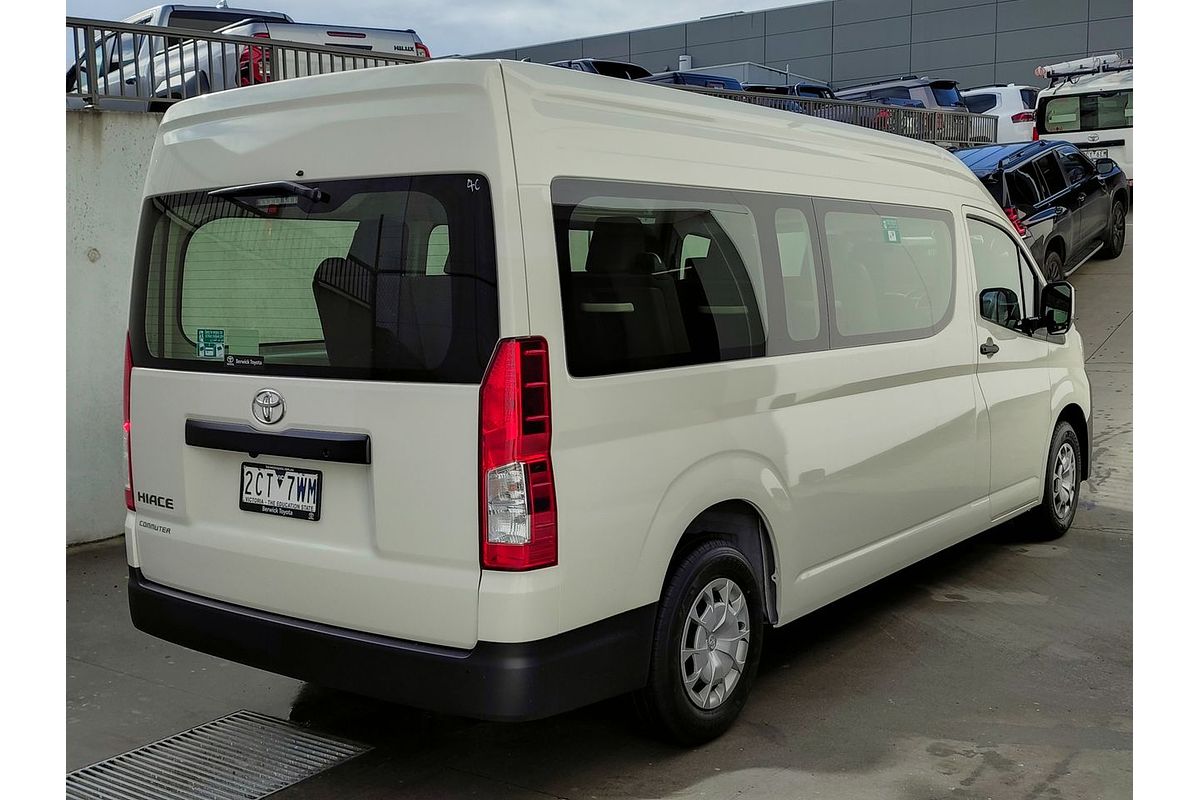 2025 Toyota Hiace Commuter GDH322R