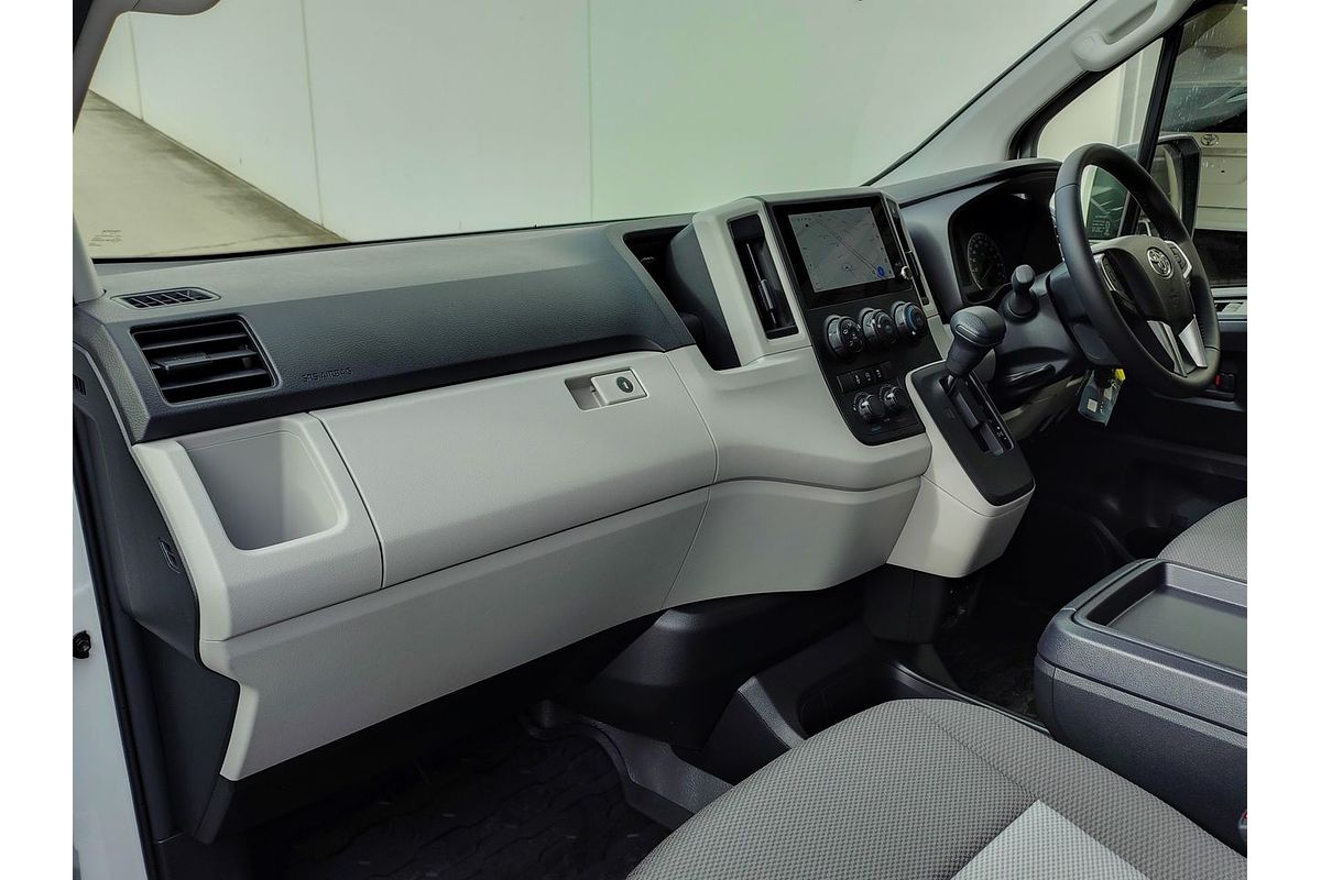 2025 Toyota Hiace Commuter GDH322R
