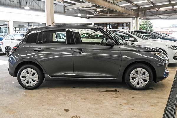 2024 Suzuki Swift Hybrid UZ