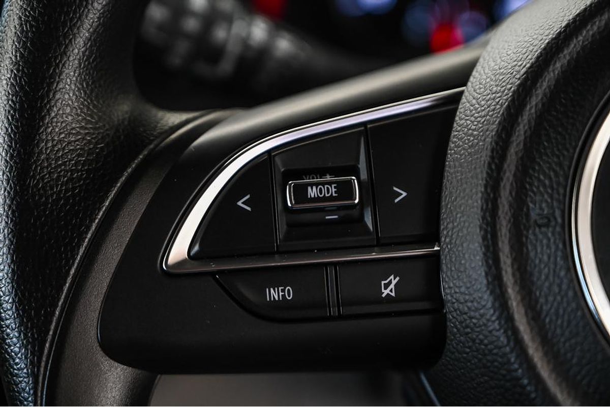 2024 Suzuki Swift Hybrid UZ