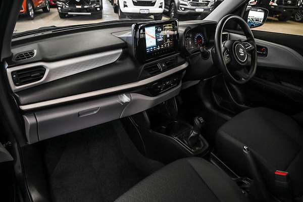 2024 Suzuki Swift Hybrid UZ