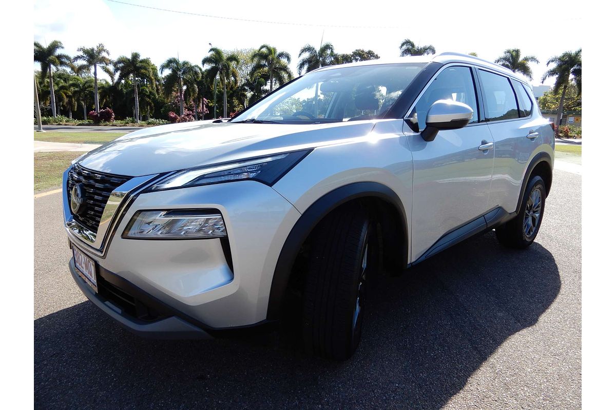 2025 Nissan X-TRAIL ST T33
