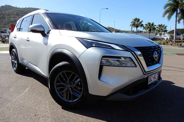 2025 Nissan X-TRAIL ST T33
