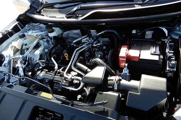 2025 Nissan X-TRAIL ST T33